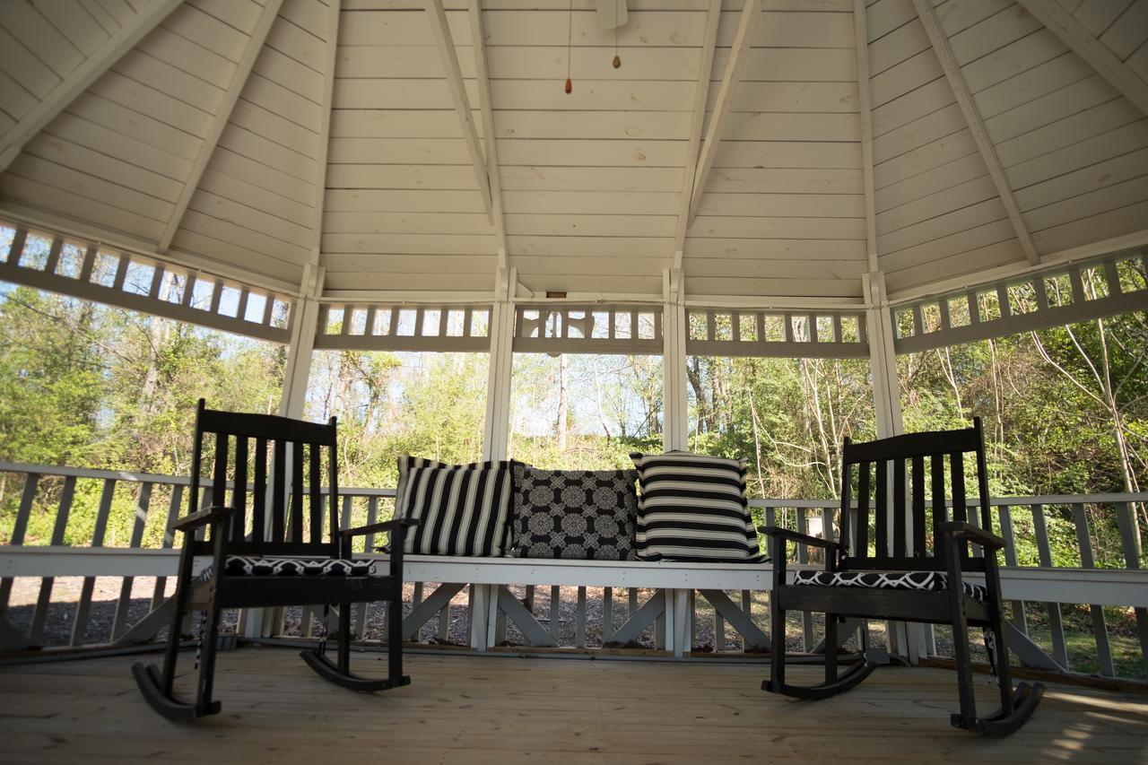 Swamp Rabbit Inn Travelers Rest Bagian luar foto